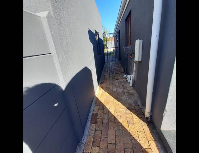 3 BEDROOM HOUSE FOR SALE IN TOWNSEND ESTATE